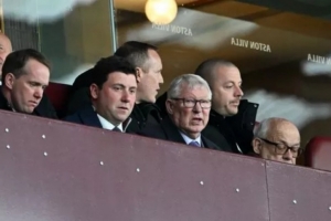 83岁弗格森观战青年足总杯半决赛，曼联U18点球大战落败